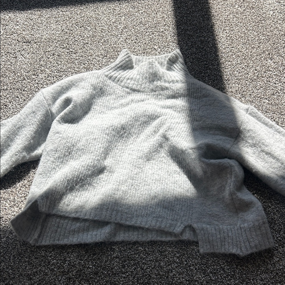Topshop Light Gray Turtleneck Sweater